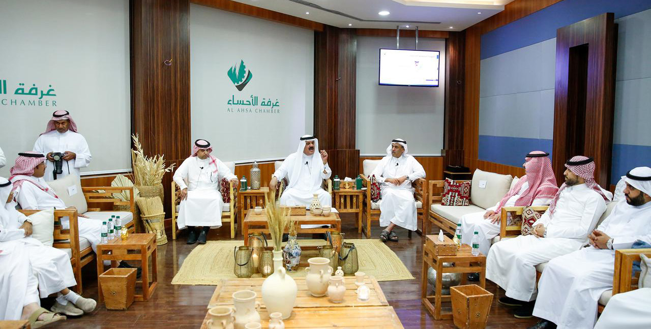 الفوزان: الإعلام من أهم الوسائل التي تثّقف الأفراد والمجتمعات وتشكّل الوعي لديهم